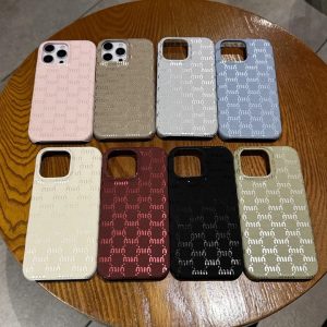 ミュウミウ iPhone ケース レザー調 レンズ保護 シンプル おしゃれ 大人可愛い