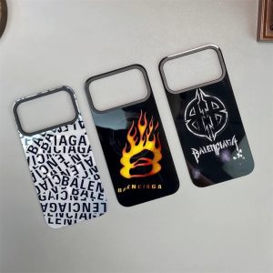 バレンシアガ iPhone ケース 背面ガラス 滑り止め付き 分離式 MagSafe対応