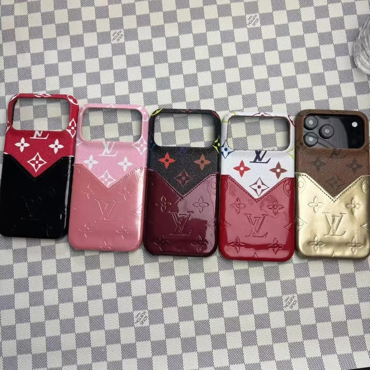 ルイヴィトン iPhone ケース キルティングレザー 背面収納 カード入れ 光沢感