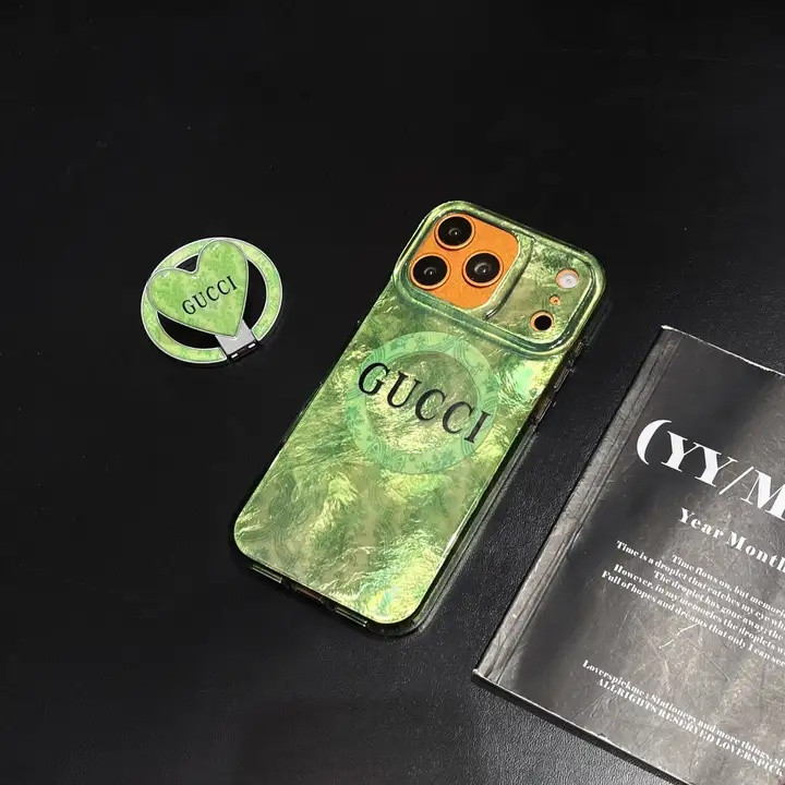 グッチ iPhone ケース トーテム 緑 ハートマグネットスタンド MagSafe対応 耐衝撃