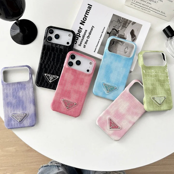 プラダ iPhone ケース PUレザー 光沢感 ワニ柄 薄型軽量 耐衝撃