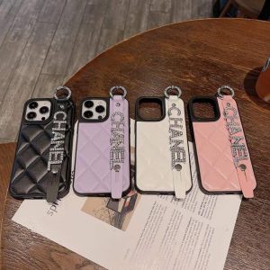 シャネル iPhone ケース マドモアゼル レザー ベルト付き 落下防止 キラキラ