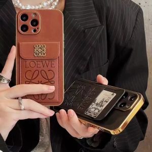 ロエベ iPhone ケース エンボスレザー 電気メッキ加工 大人向け カード入れ 手触り抜群