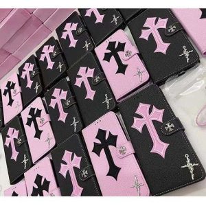 クロムハーツ iPhone ケース 手帳型 サフィアーノレザー CHクロス 財布型 耐衝撃