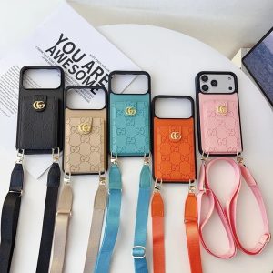 グッチ iPhone ケース ショルダー GG柄 カードポケット付き MagSafe対応